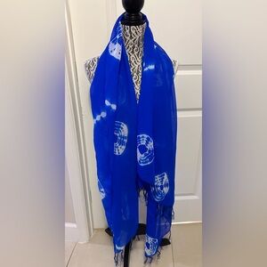 The American Sarong Co blue tie dye scarf. Wear many ways. Excellent condition